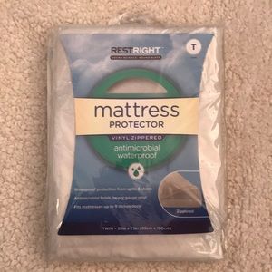 NEW! Unopened rest right twin mattress protector